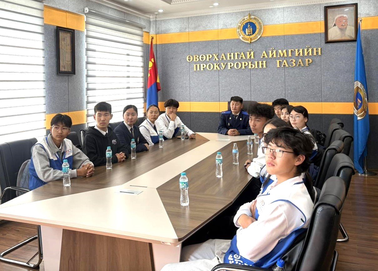 ХҮҮХДИЙН ЗӨВЛӨЛИЙН ТЭРГҮҮЛЭГЧ ХҮҮХДҮҮД ПРОКУРОРЫН ГАЗРЫН ҮЙЛ АЖИЛЛАГААТАЙ ТАНИЛЦЛАА
